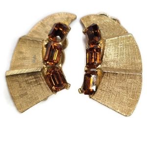 1960s Gold and Brown Stone Vintage Clip Earrings